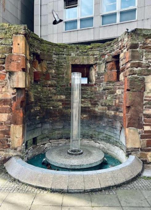 Zentrales In Stuttgart, 3 Fuer 10 Gaeste Apartment *