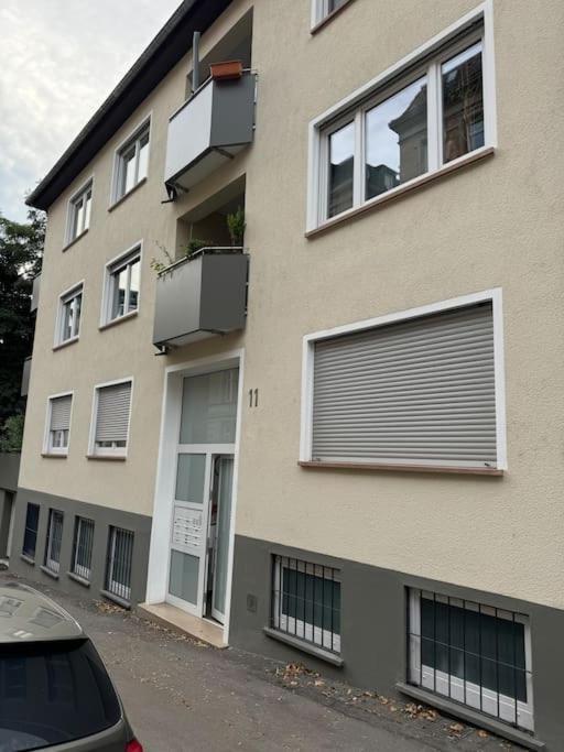 Zentrales In Stuttgart, 3 Fuer 10 Gaeste Apartment