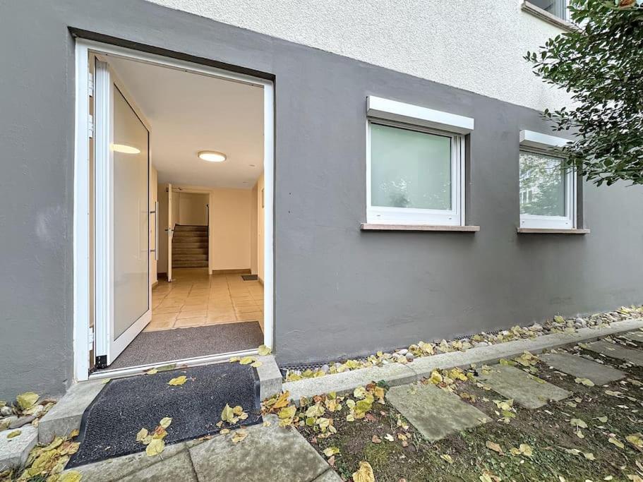 Zentrales In Stuttgart, 3 Fuer 10 Gaeste Apartment